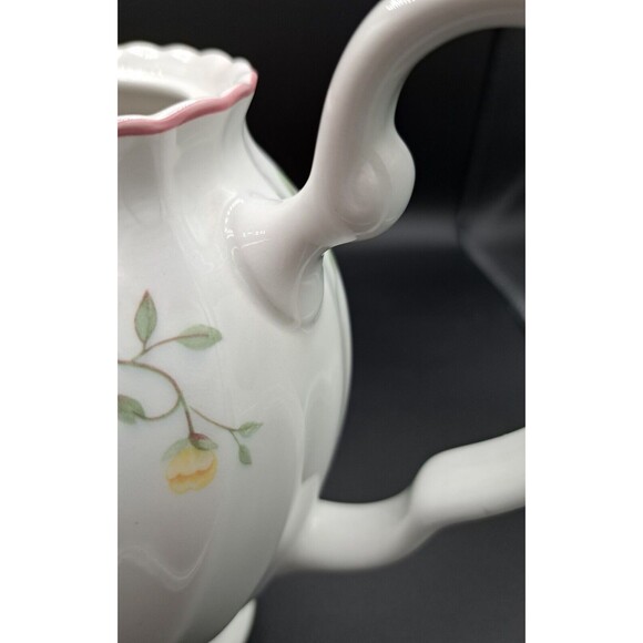 Johnson Brothers 'Summer Chintz' Vintage 1980s Floral Tea Coffee Pot with Lid - Picture 15 of 16